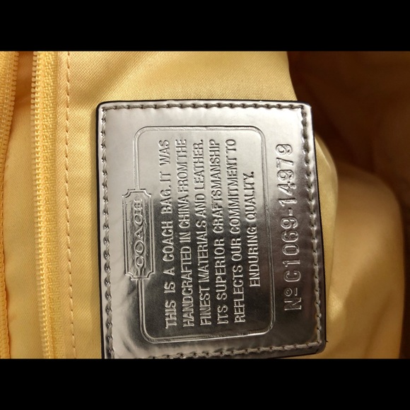 Authentic Coach - Picture 4 of 4